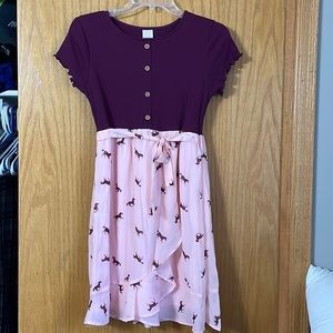 Girl’s dress with horses